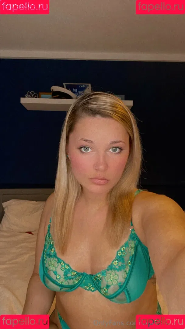 Princesspoll Onlyfans Photo Gallery 