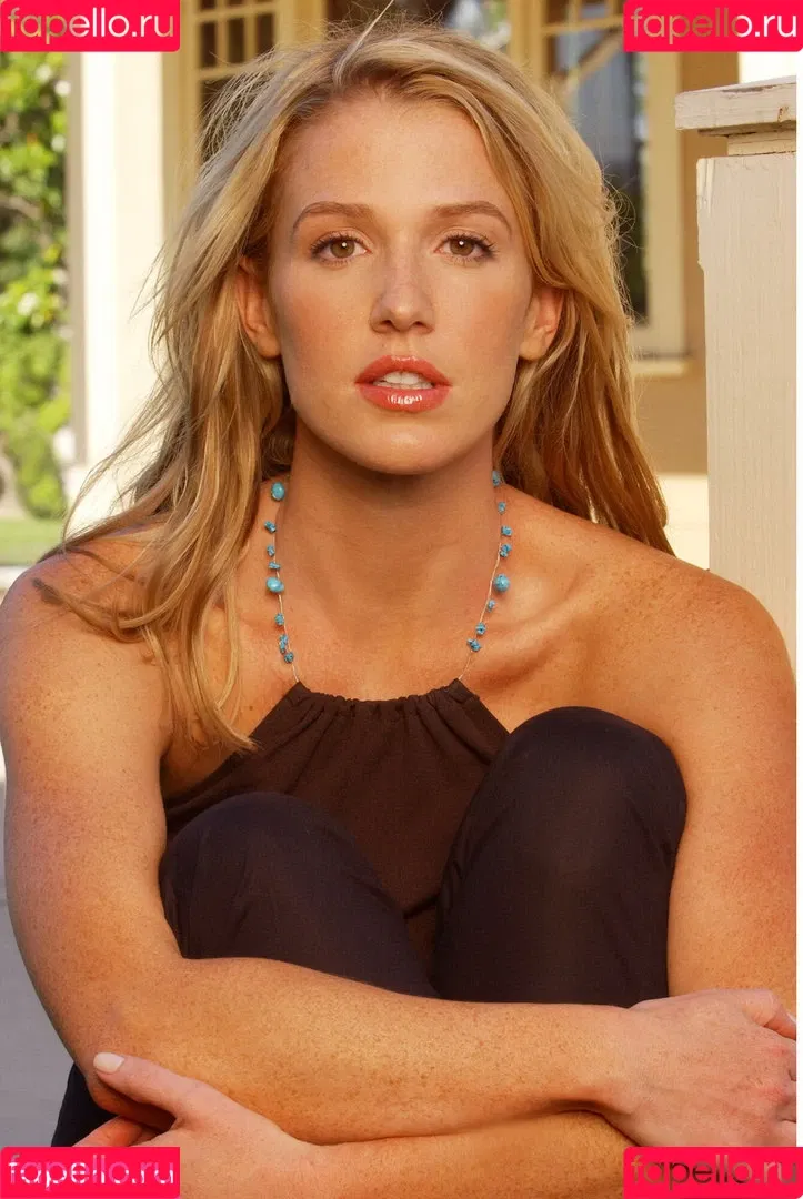 Poppy Montgomery Onlyfans Photo Gallery 
