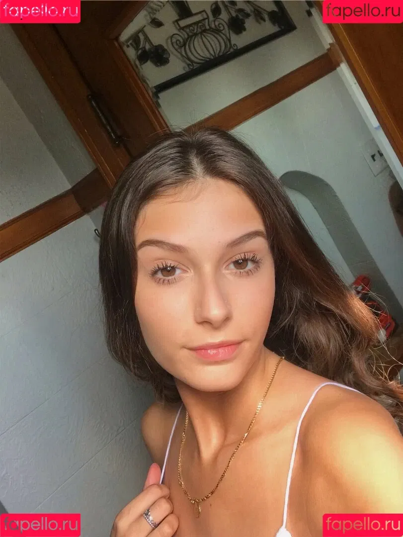 brunettestarbucksaddict Onlyfans Photo Gallery 