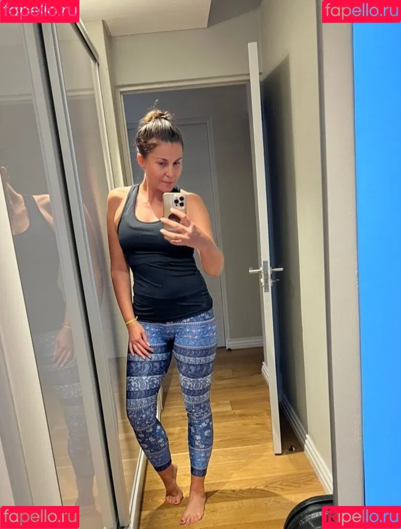 Vanessa Blumhagen Onlyfans Photo Gallery 