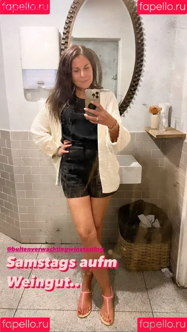 Vanessa Blumhagen Onlyfans Photo Gallery 
