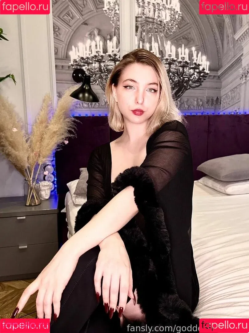 goddessMiranda Onlyfans Photo Gallery 
