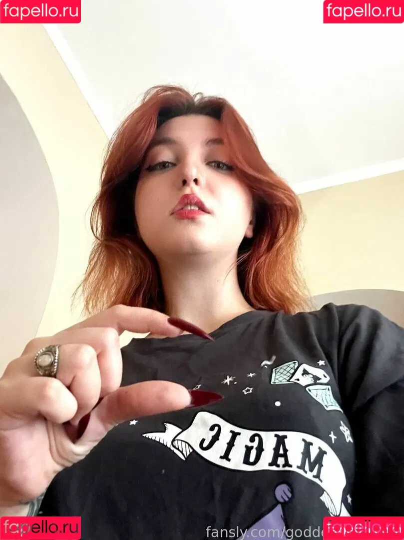 goddessMiranda Onlyfans Photo Gallery 