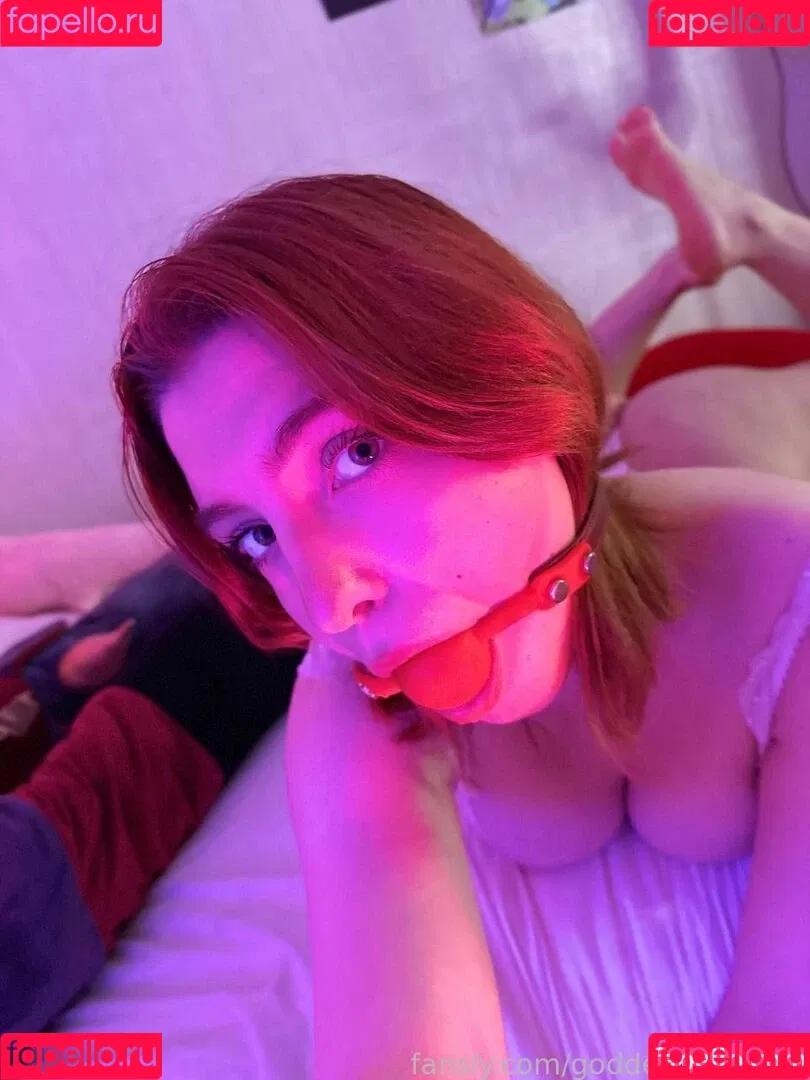 goddessMiranda Onlyfans Photo Gallery 