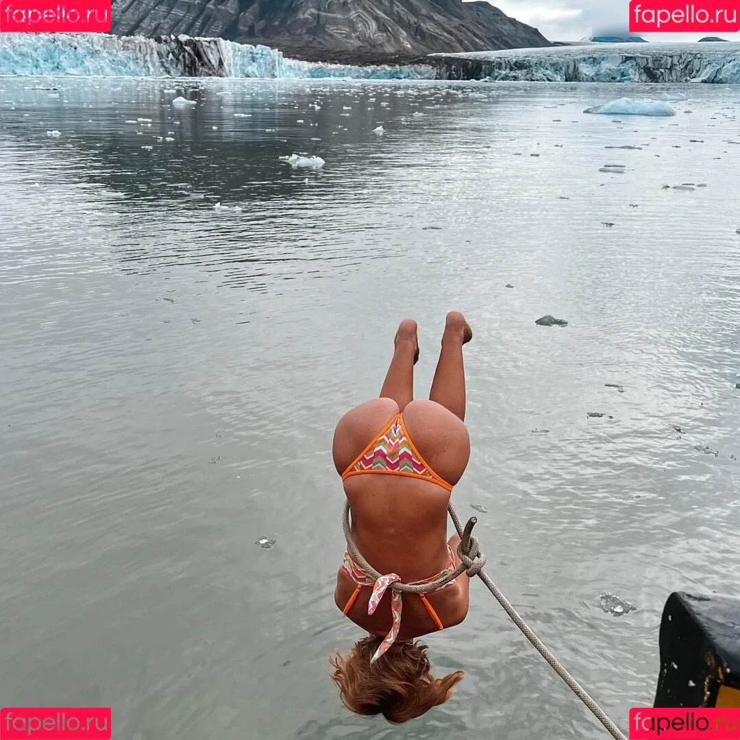 Elayna Carausu Onlyfans Photo Gallery 