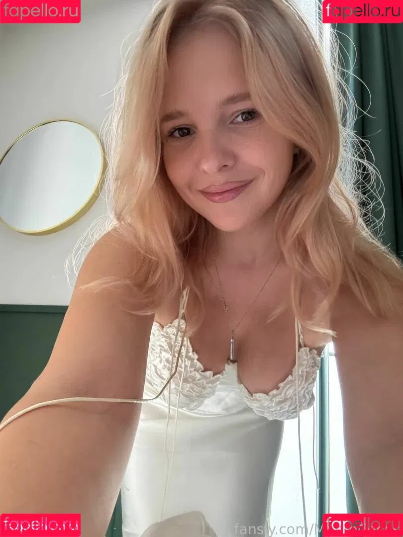 MonroCocos Onlyfans Photo Gallery 