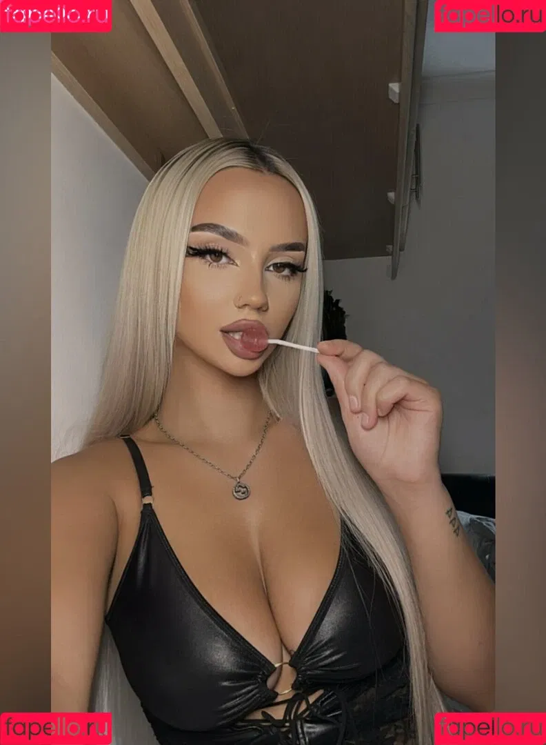 Abbie Hall Onlyfans Photo Gallery 