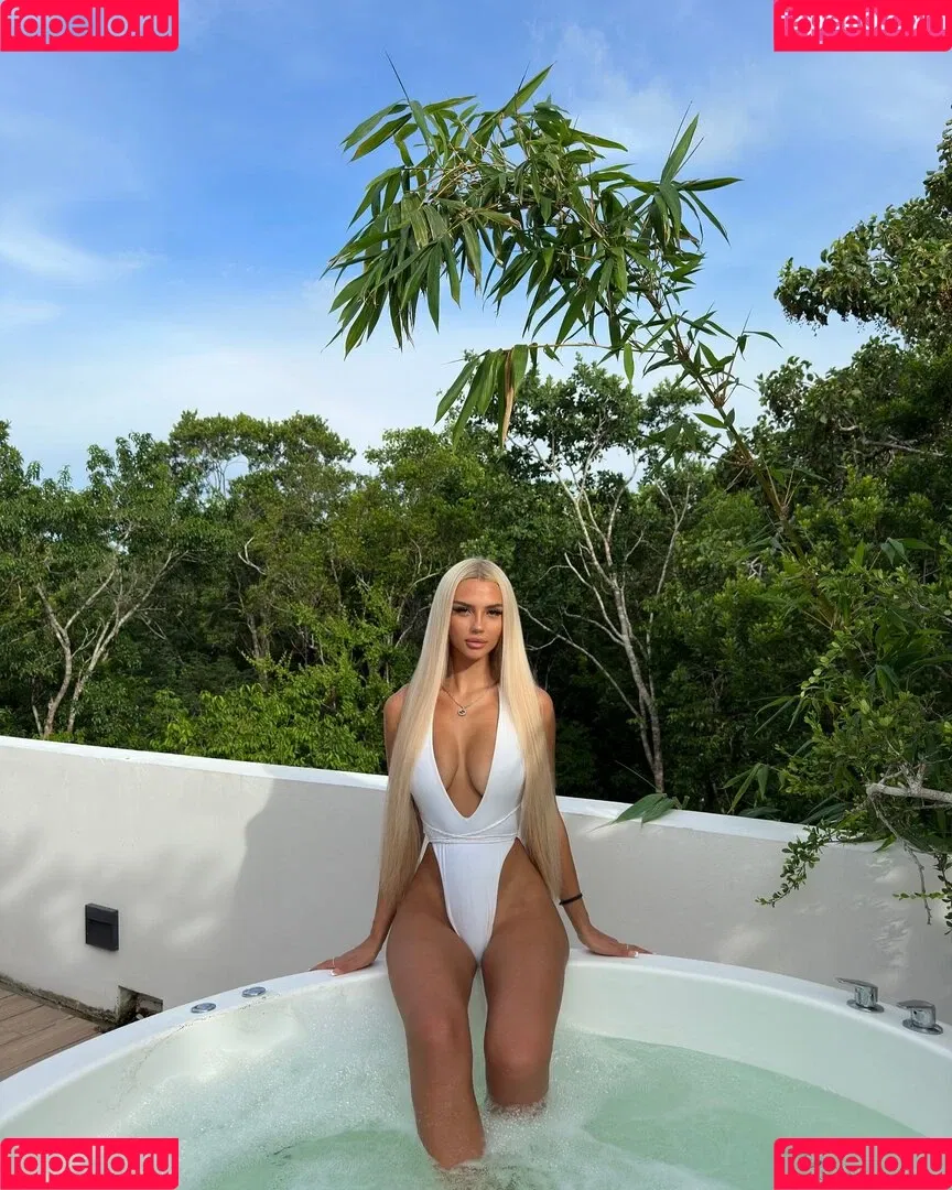Abbie Hall Onlyfans Photo Gallery 