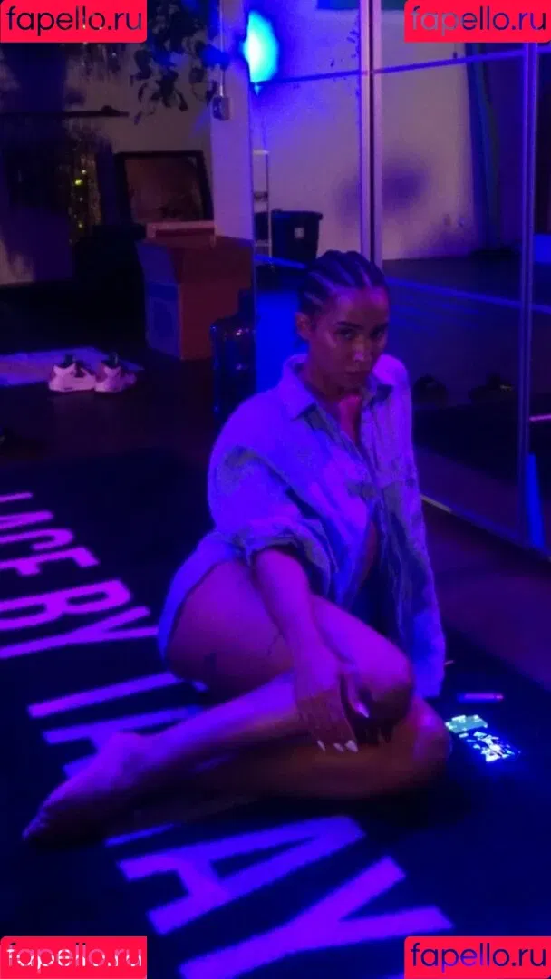 Tanaya Henry Onlyfans Photo Gallery 