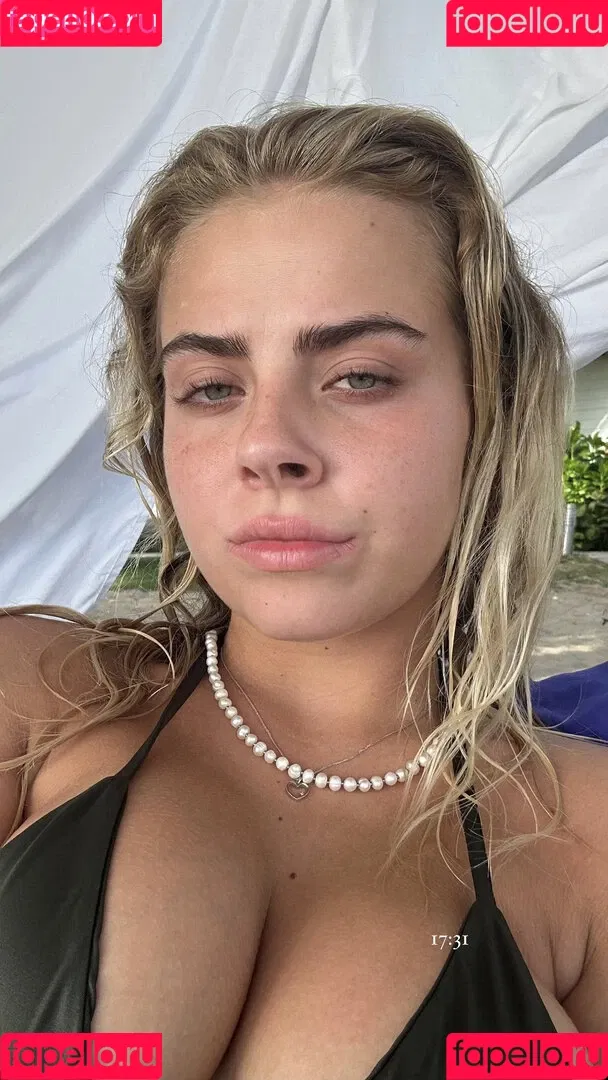 Mathilda.mkh Onlyfans Photo Gallery 