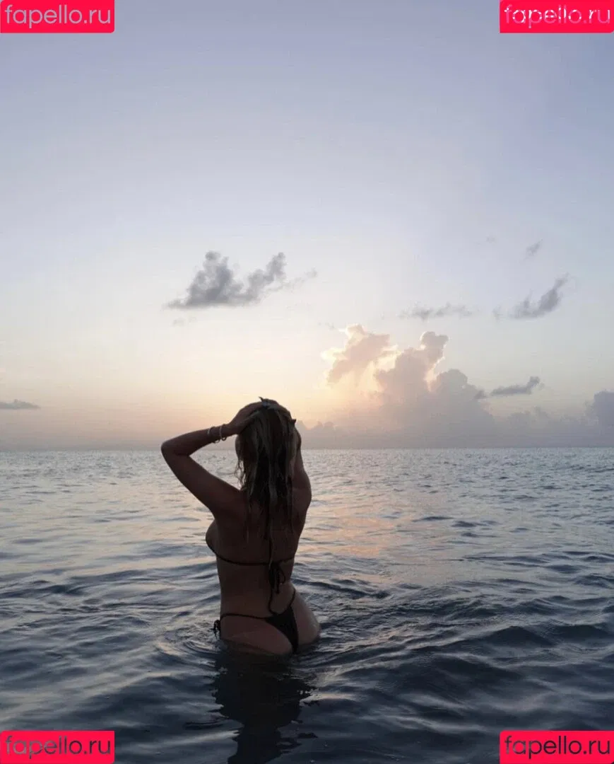 Mathilda.mkh Onlyfans Photo Gallery 