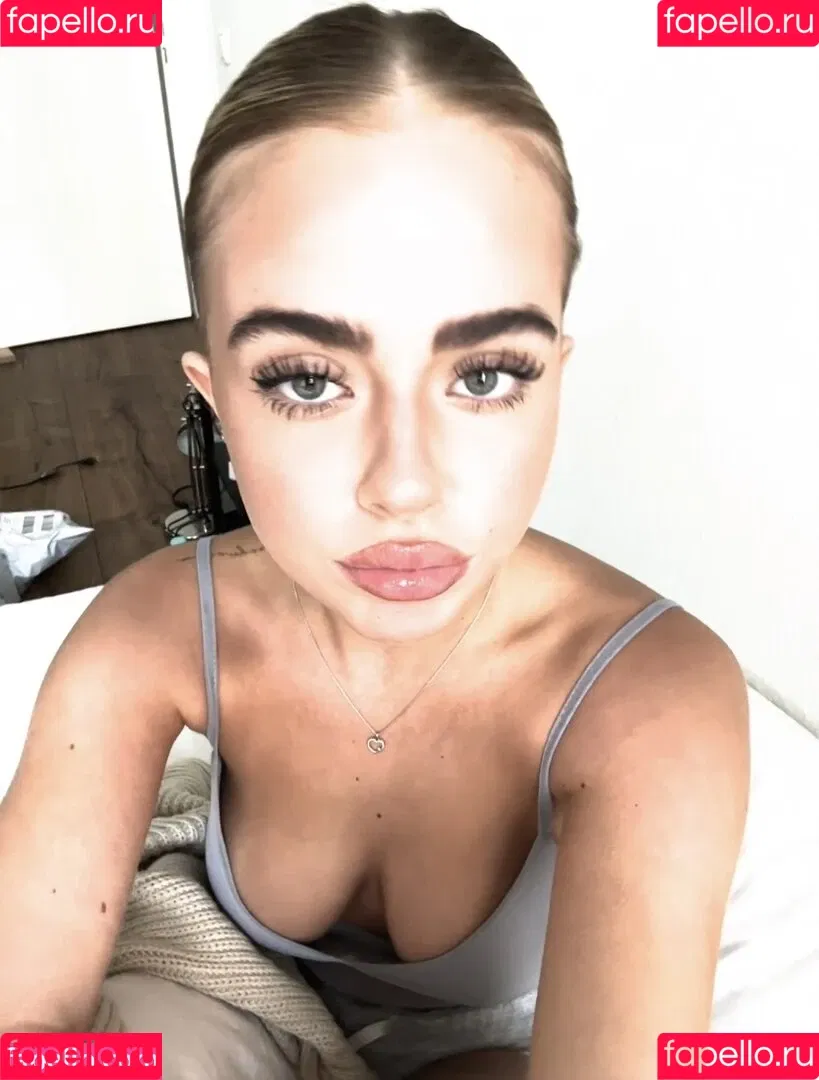 Mathilda.mkh Onlyfans Photo Gallery 