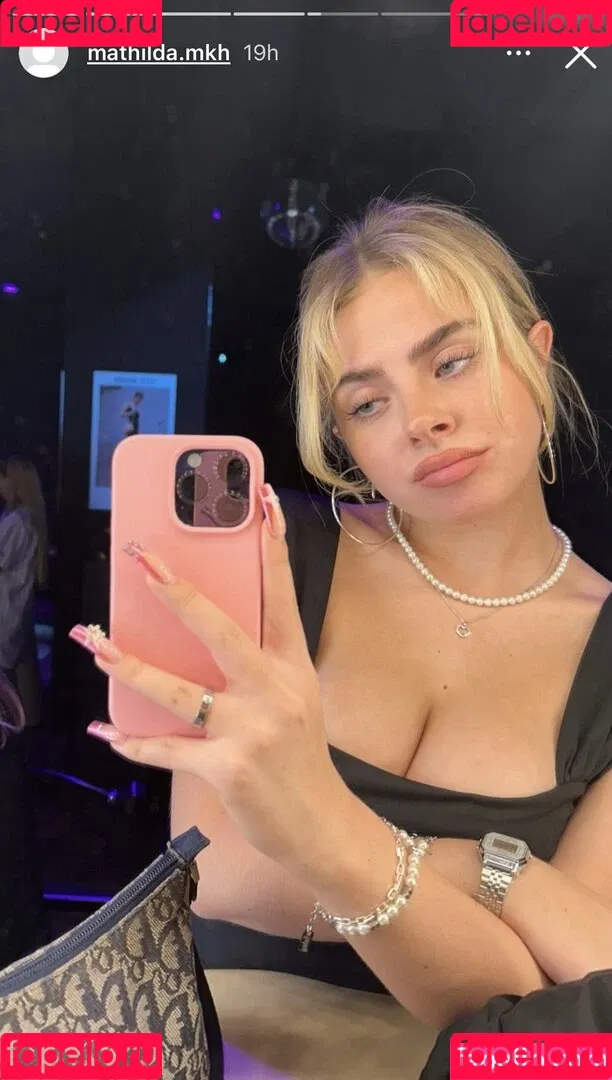 Mathilda.mkh Onlyfans Photo Gallery 