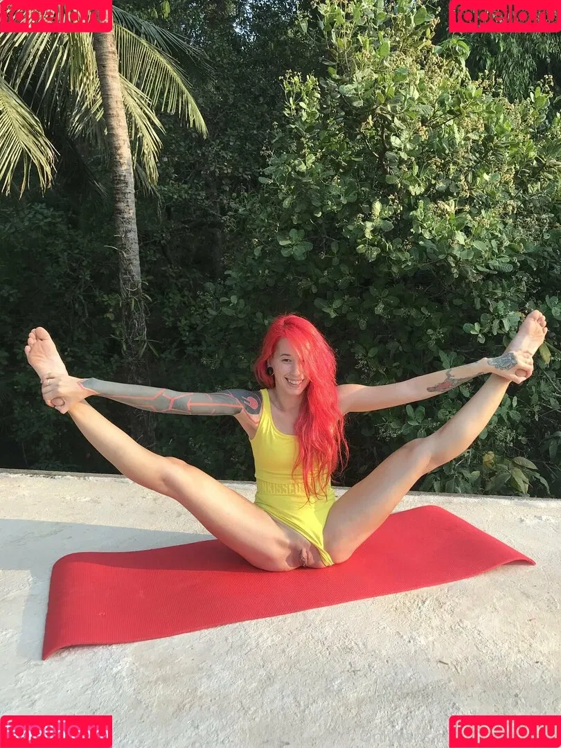 noraredmain Onlyfans Photo Gallery 