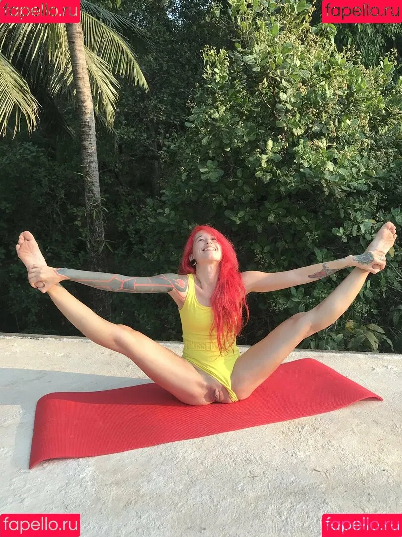 noraredmain Onlyfans Photo Gallery 