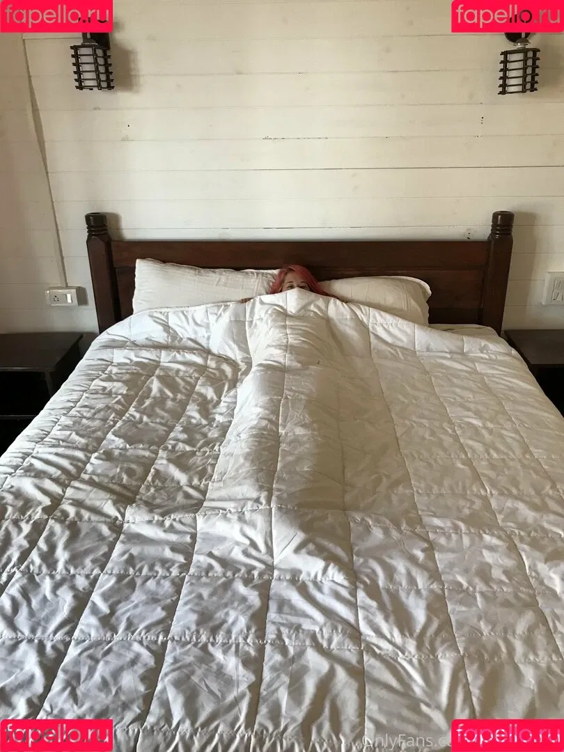 noraredmain Onlyfans Photo Gallery 
