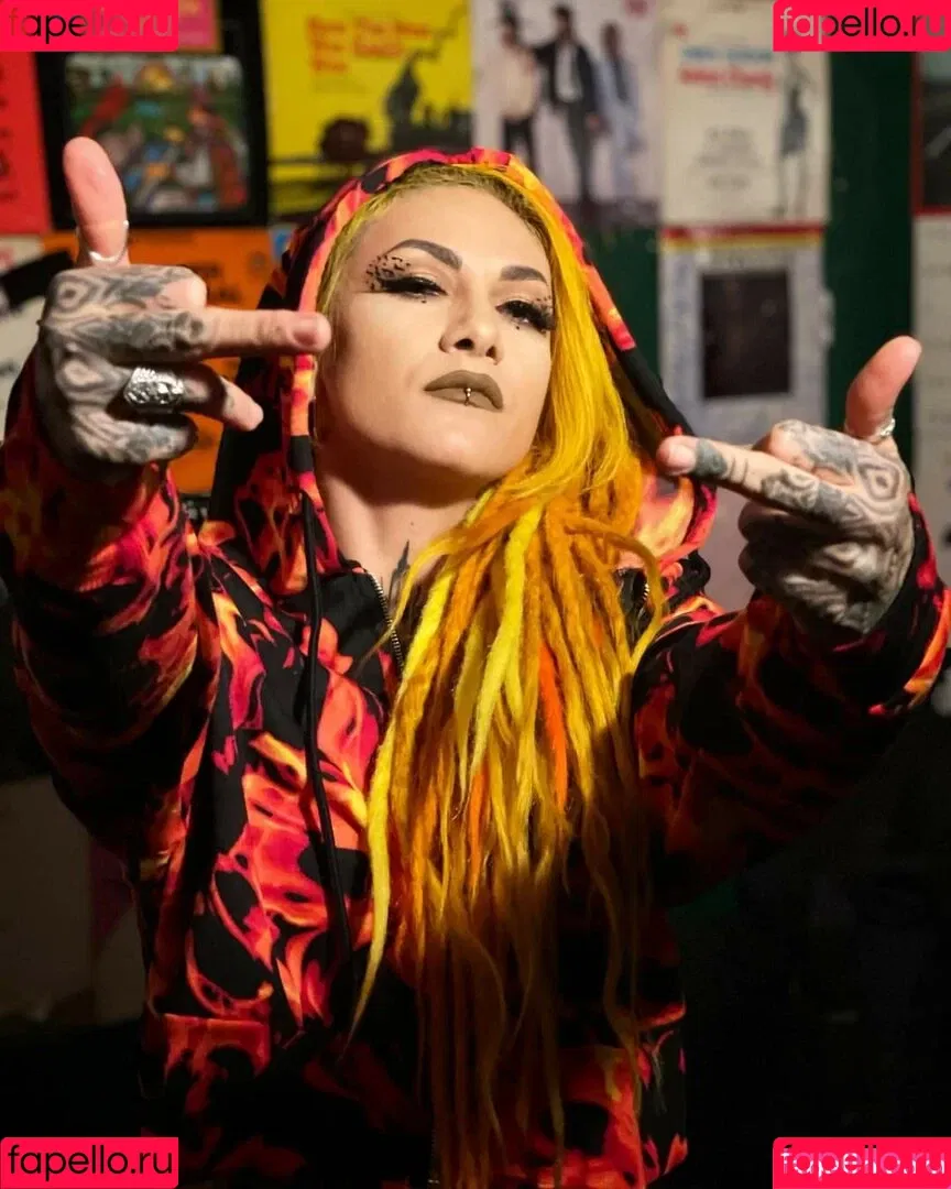 Lena Scissorhands Onlyfans Photo Gallery 