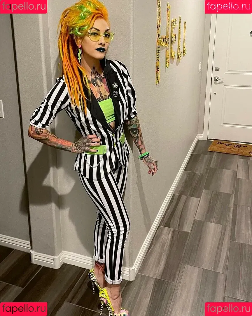 Lena Scissorhands Onlyfans Photo Gallery 