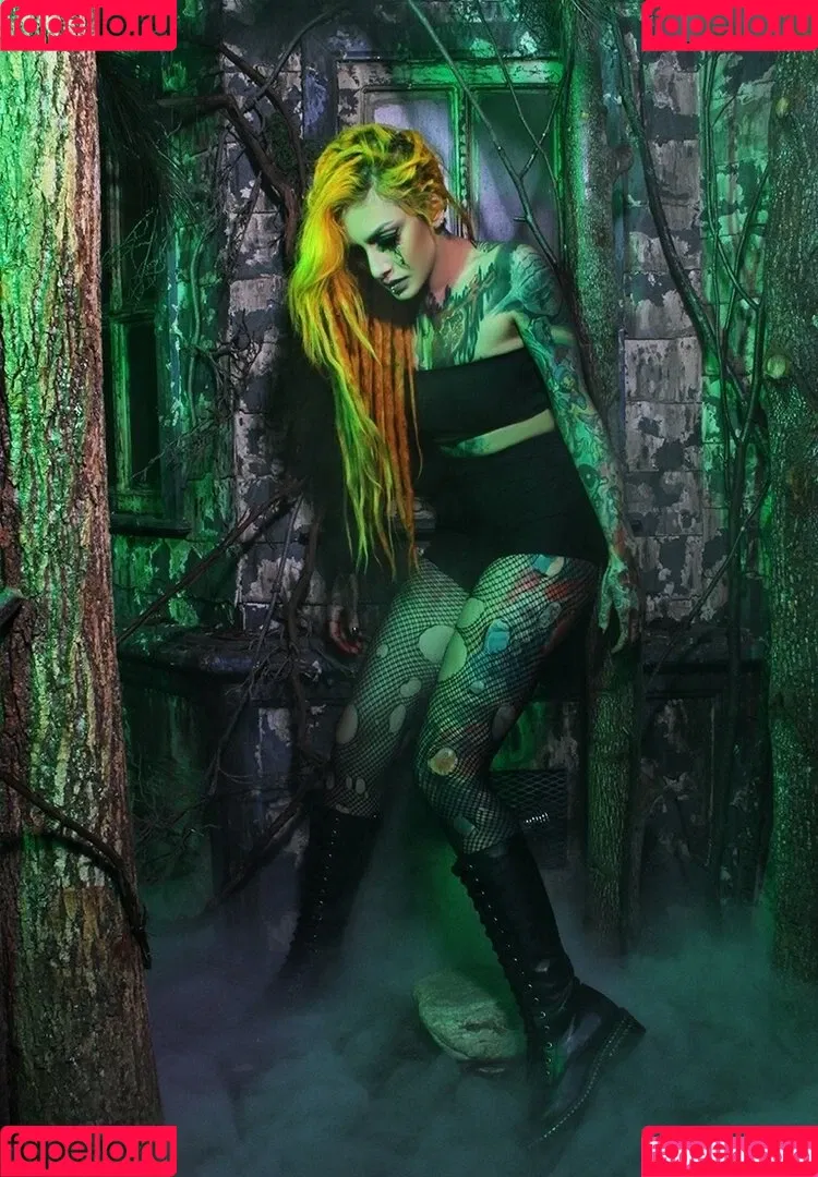 Lena Scissorhands Onlyfans Photo Gallery 