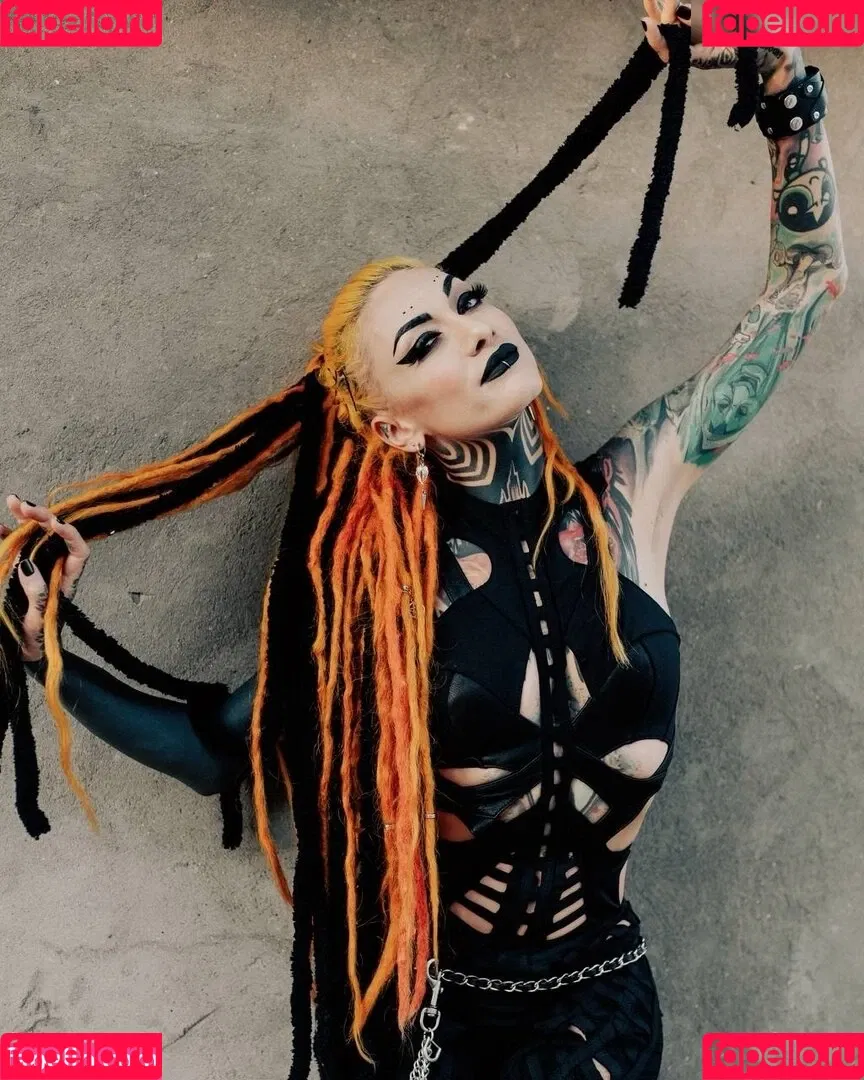 Lena Scissorhands Onlyfans Photo Gallery 