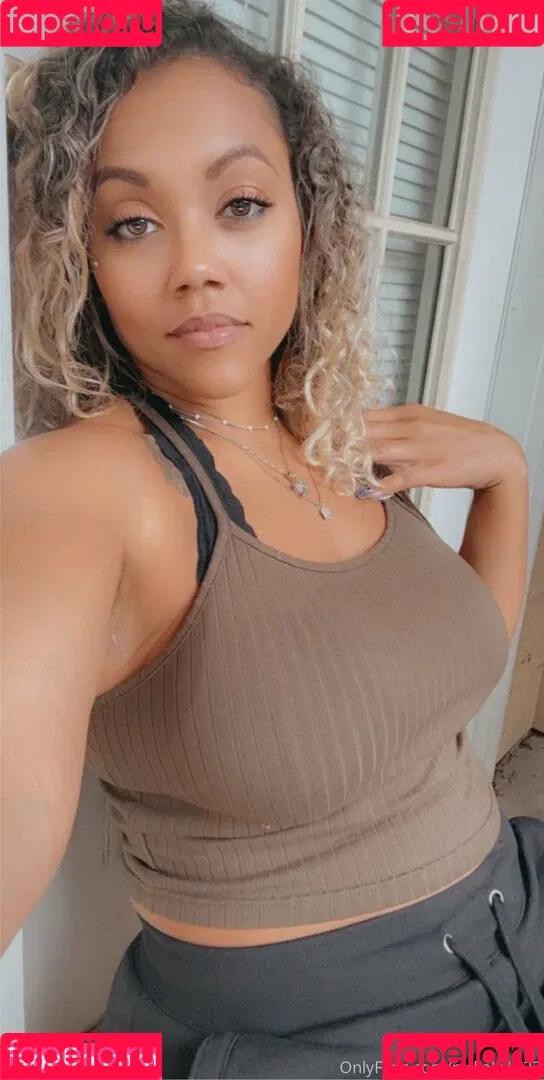 nickole1022 Onlyfans Photo Gallery 