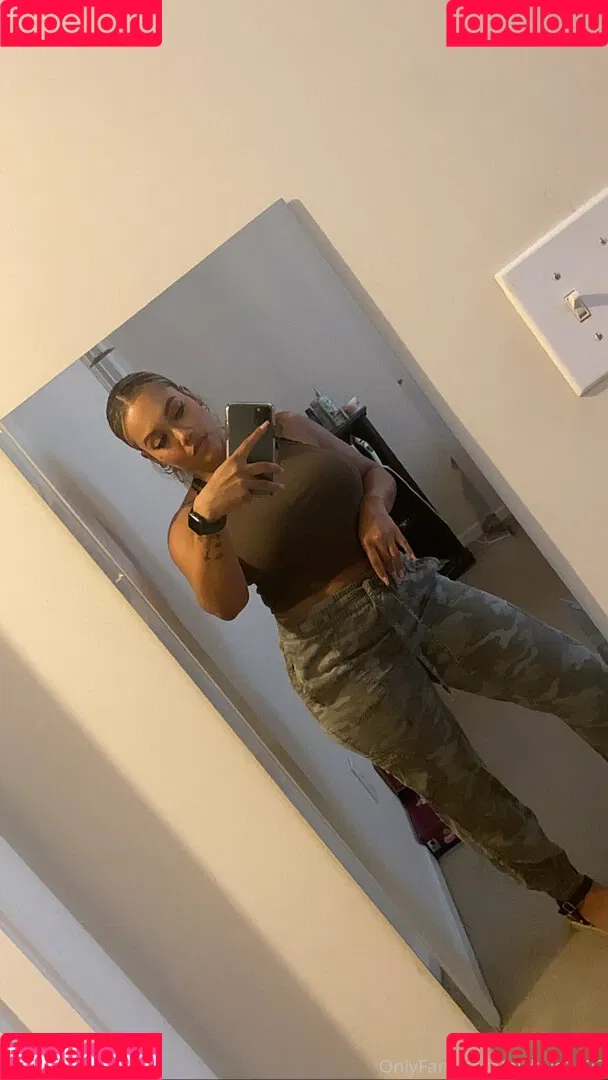 nickole1022 Onlyfans Photo Gallery 