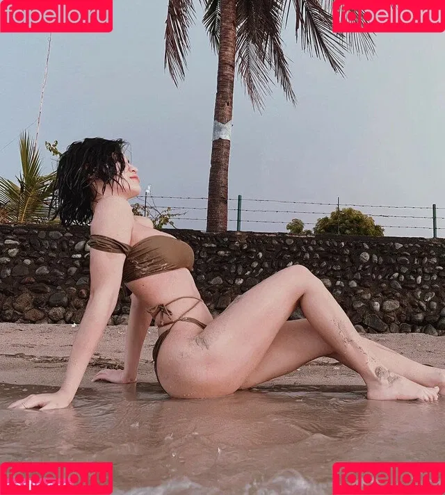 Criselda Alvarez Onlyfans Photo Gallery 