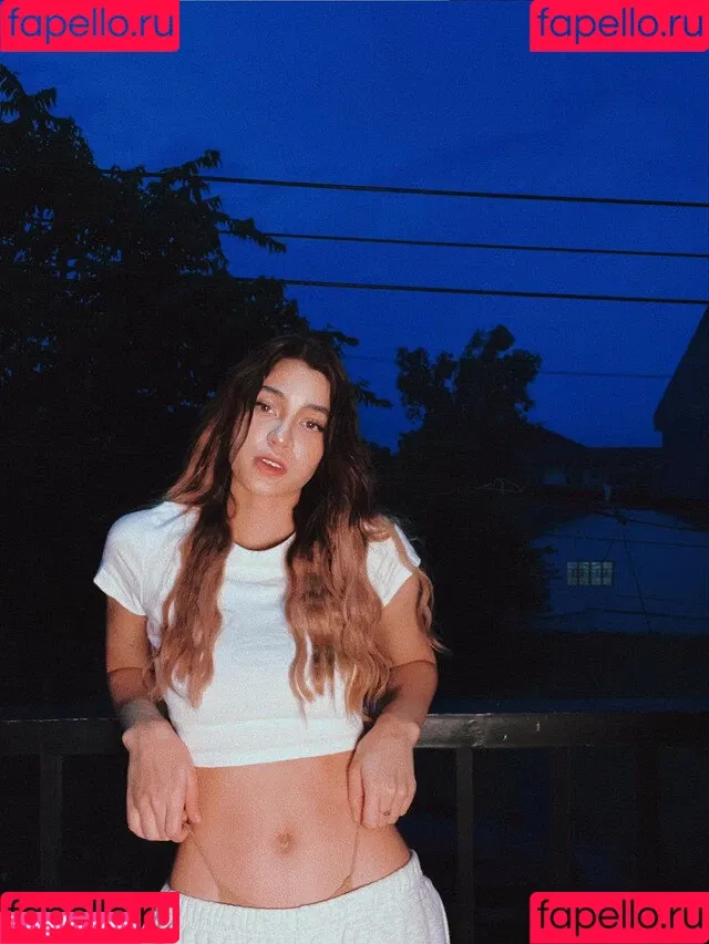 Criselda Alvarez Onlyfans Photo Gallery 
