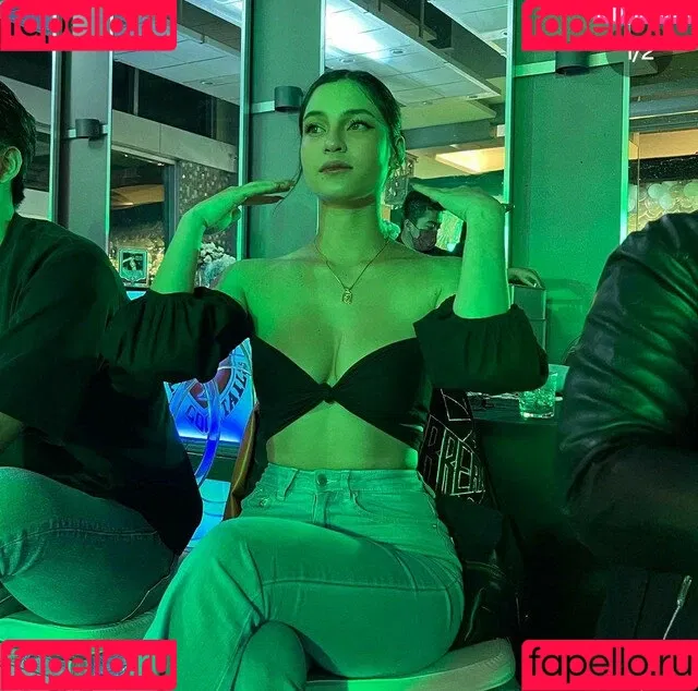 Criselda Alvarez Onlyfans Photo Gallery 