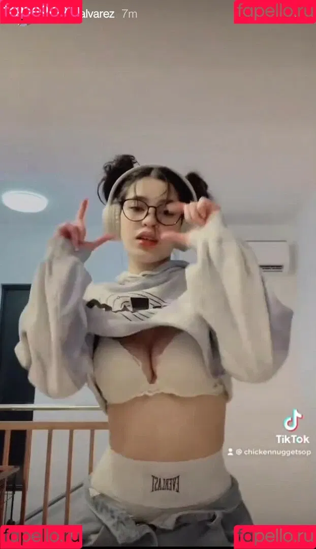 Criselda Alvarez Onlyfans Photo Gallery 