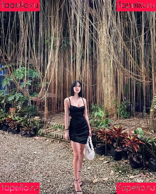 Criselda Alvarez Onlyfans Photo Gallery 