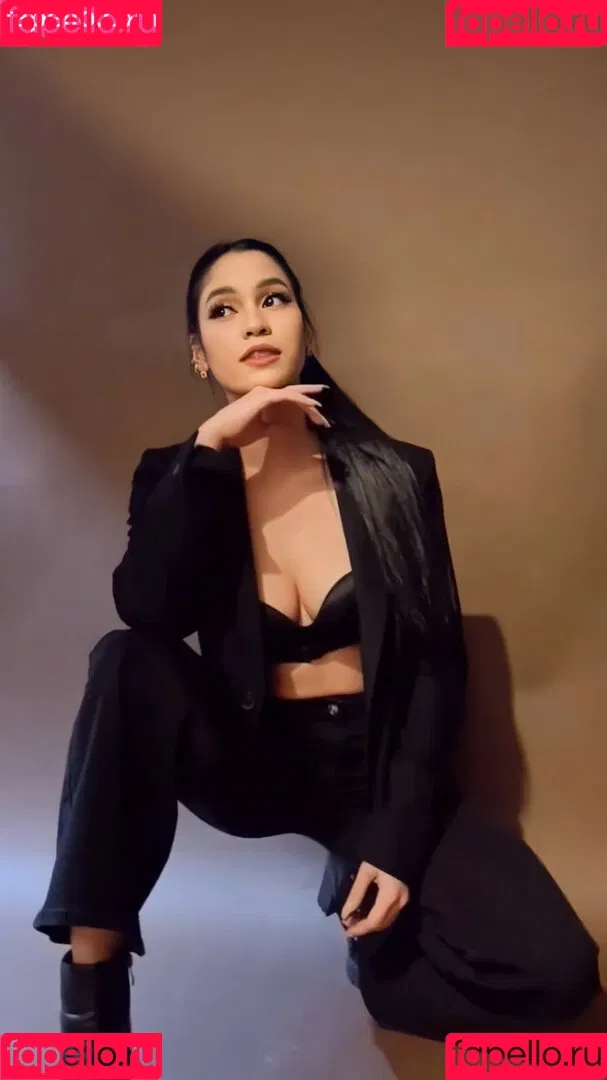 Criselda Alvarez Onlyfans Photo Gallery 
