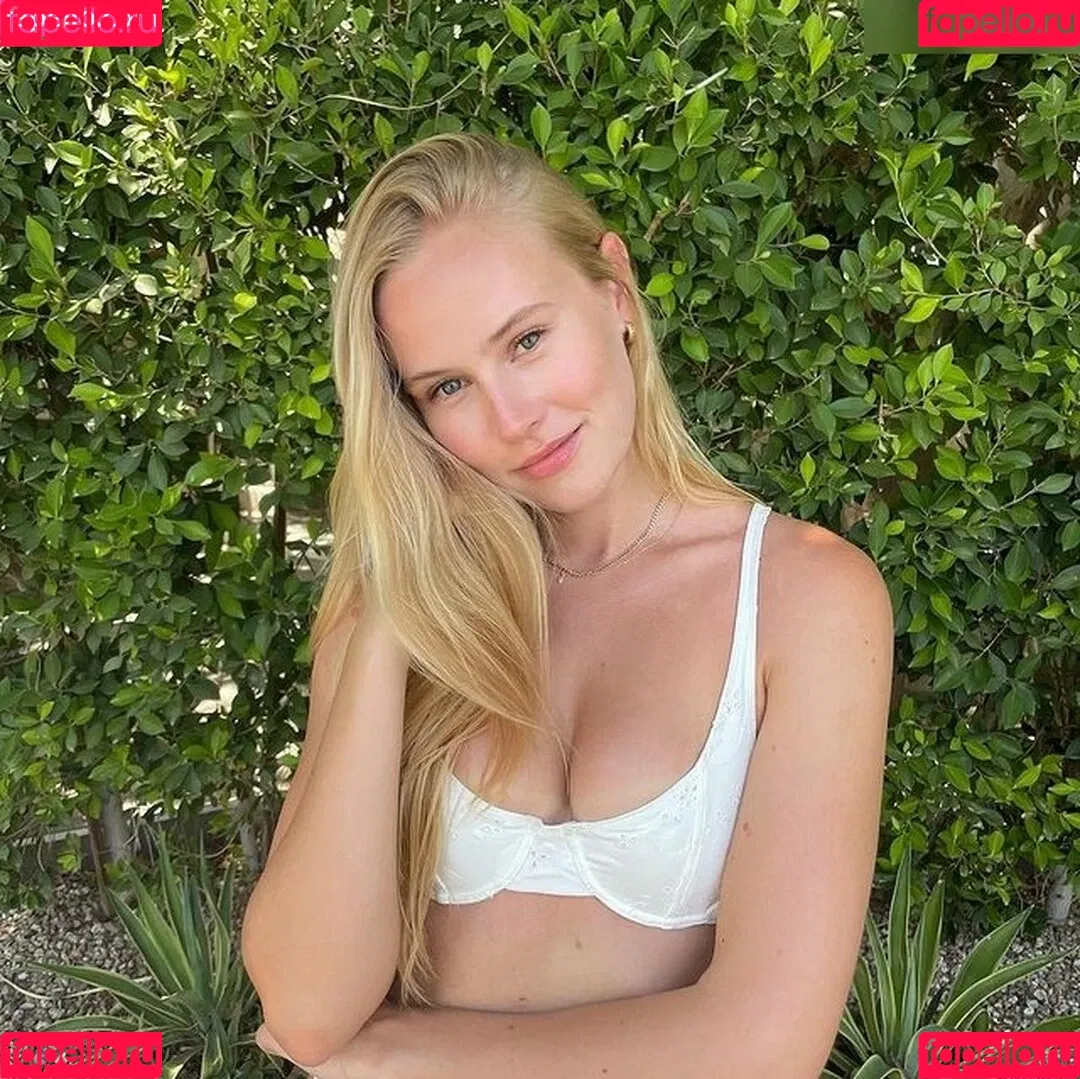 Danika Yarosh Onlyfans Photo Gallery 