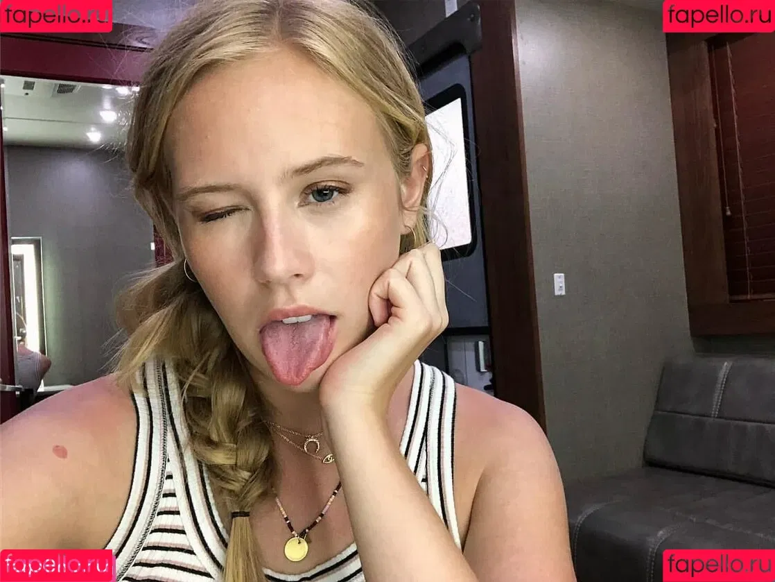 Danika Yarosh Onlyfans Photo Gallery 