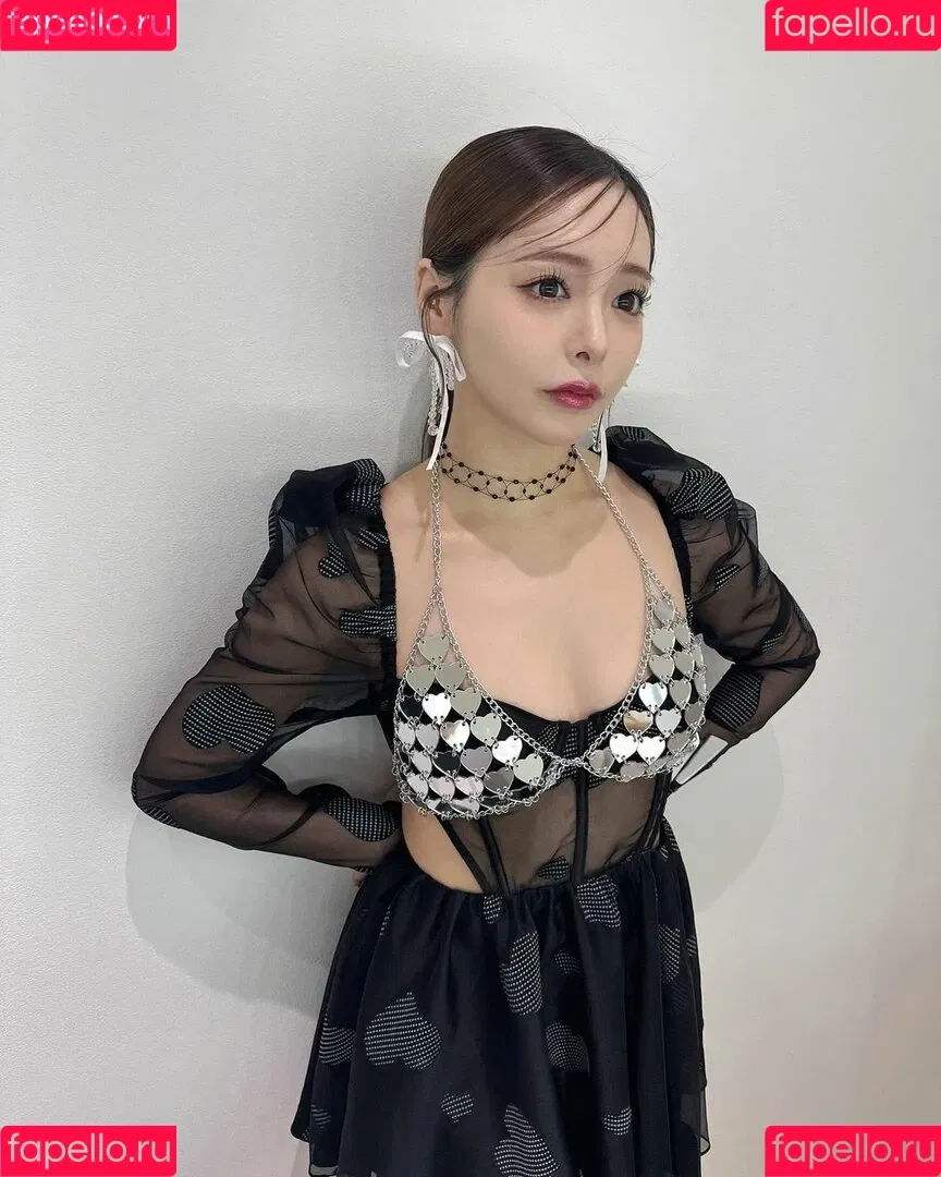 Yuna Ogura Onlyfans Photo Gallery 