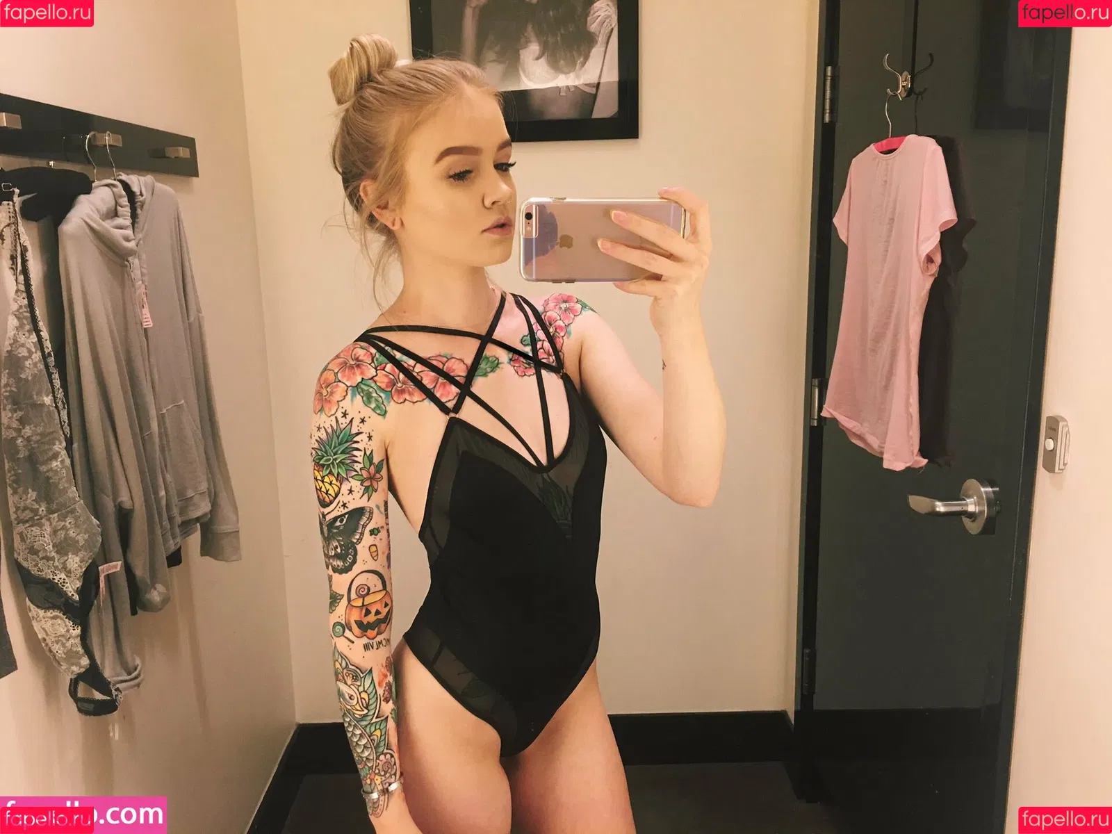 Taysux // Taylor Haugen // miller white Onlyfans Photo Gallery 