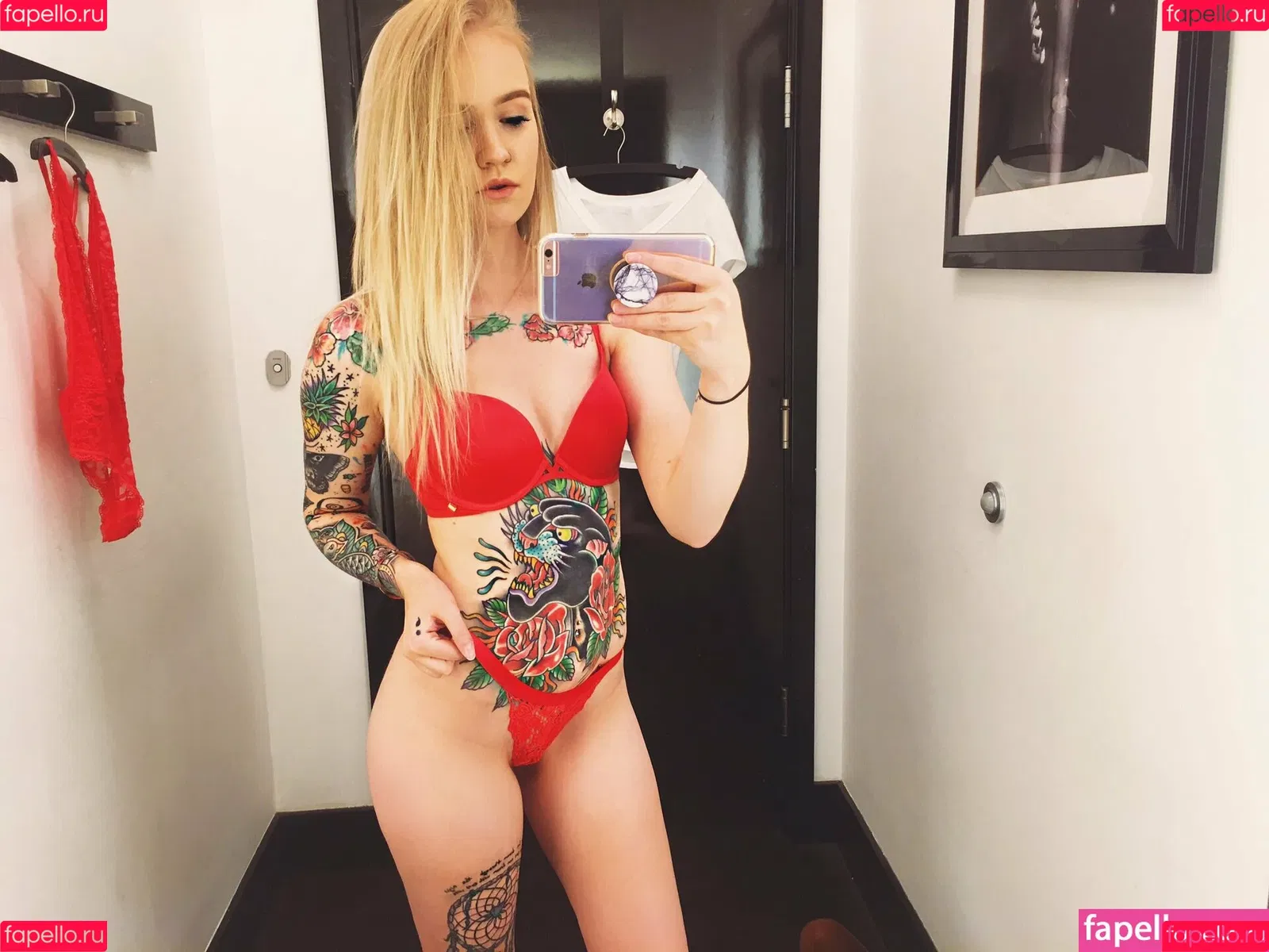 Taysux // Taylor Haugen // miller white Onlyfans Photo Gallery 