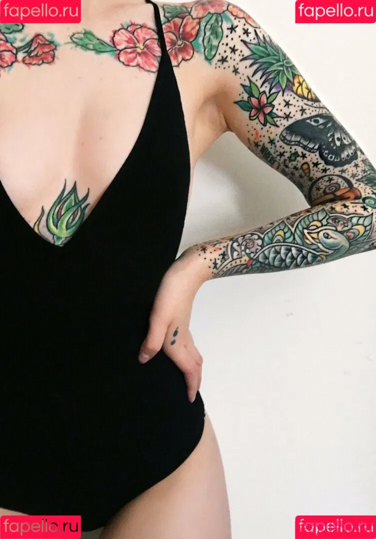 Taysux // Taylor Haugen // miller white Onlyfans Photo Gallery 