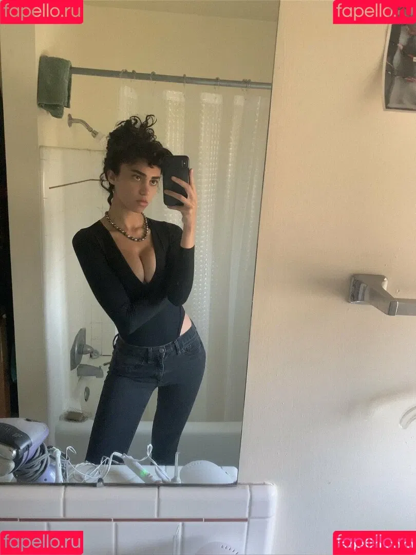 BimboUbermensch Onlyfans Photo Gallery 