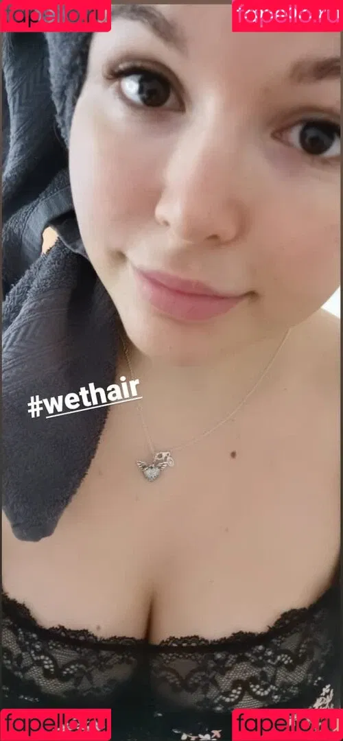 DonaSpock Onlyfans Photo Gallery 