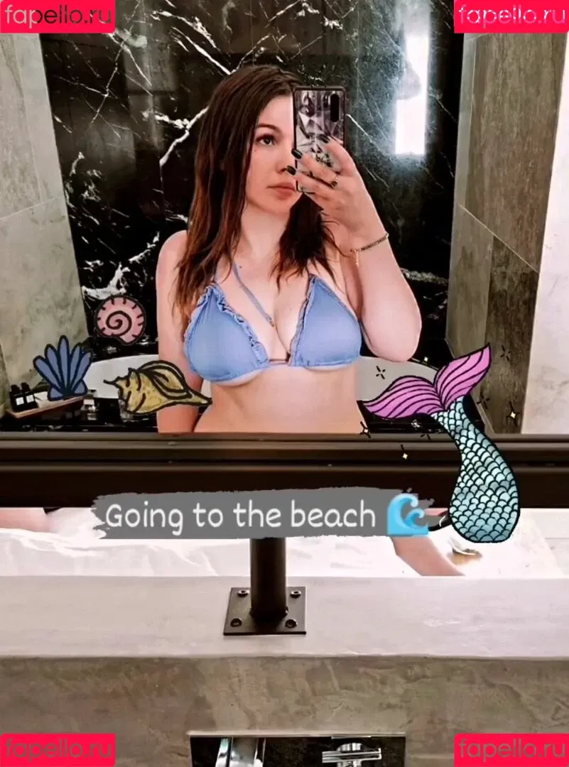 DonaSpock Onlyfans Photo Gallery 