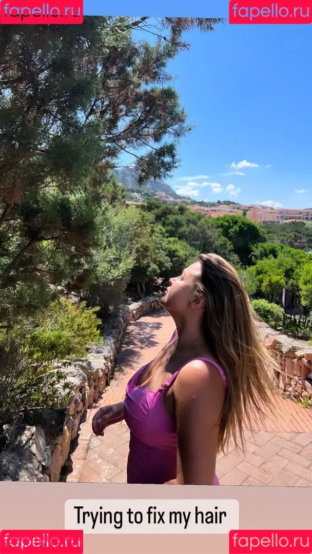 DonaSpock Onlyfans Photo Gallery 