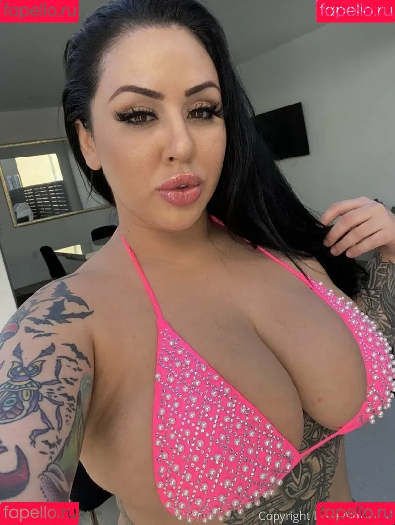 dreaalexatv Onlyfans Photo Gallery 
