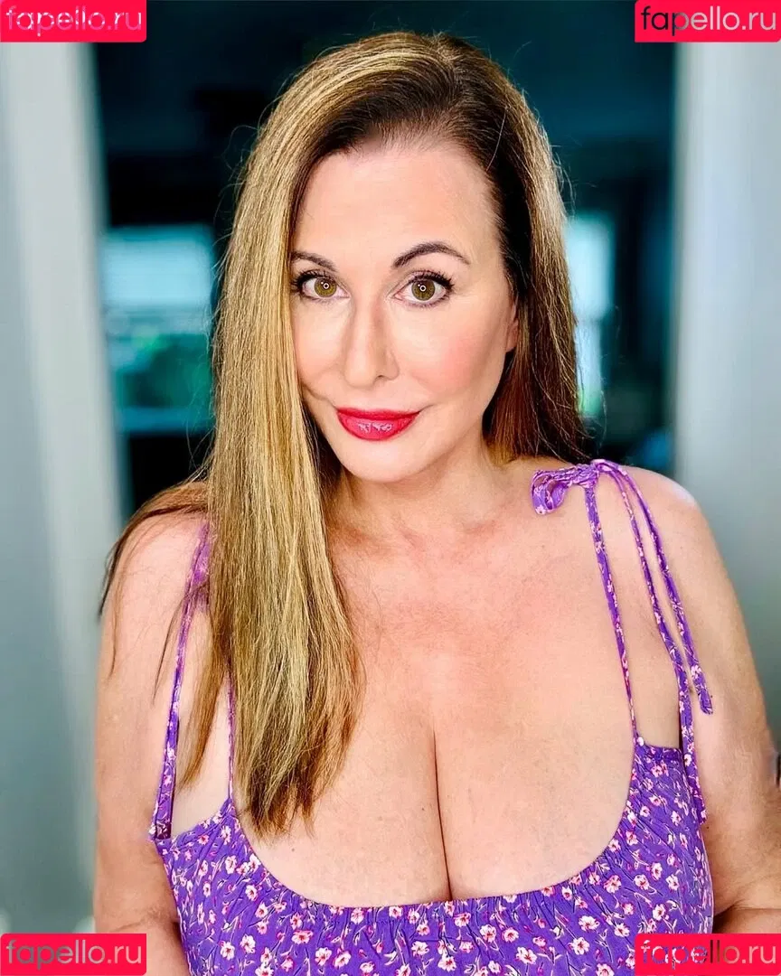 elaina_stjames Onlyfans Photo Gallery 