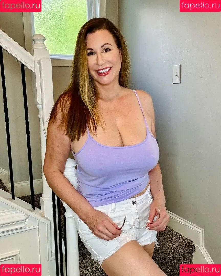 elaina_stjames Onlyfans Photo Gallery 