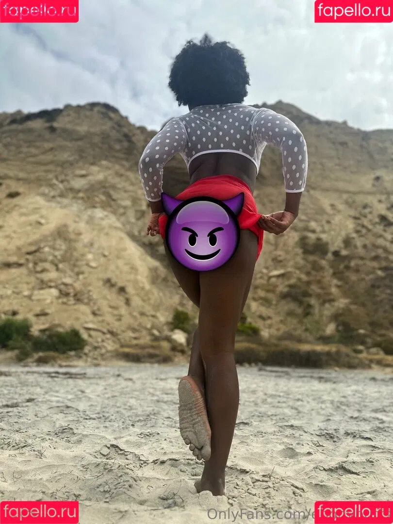 Ebony Butts Onlyfans Photo Gallery 