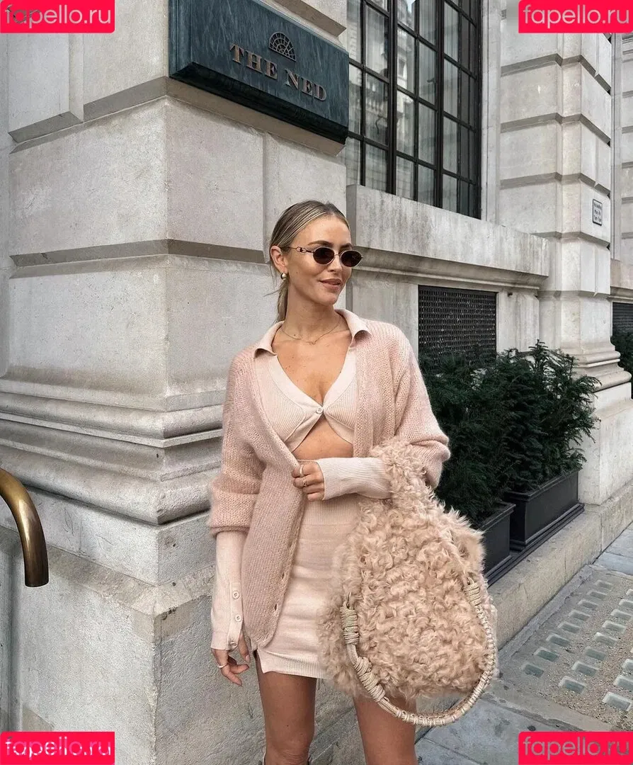Janni Deler Onlyfans Photo Gallery 