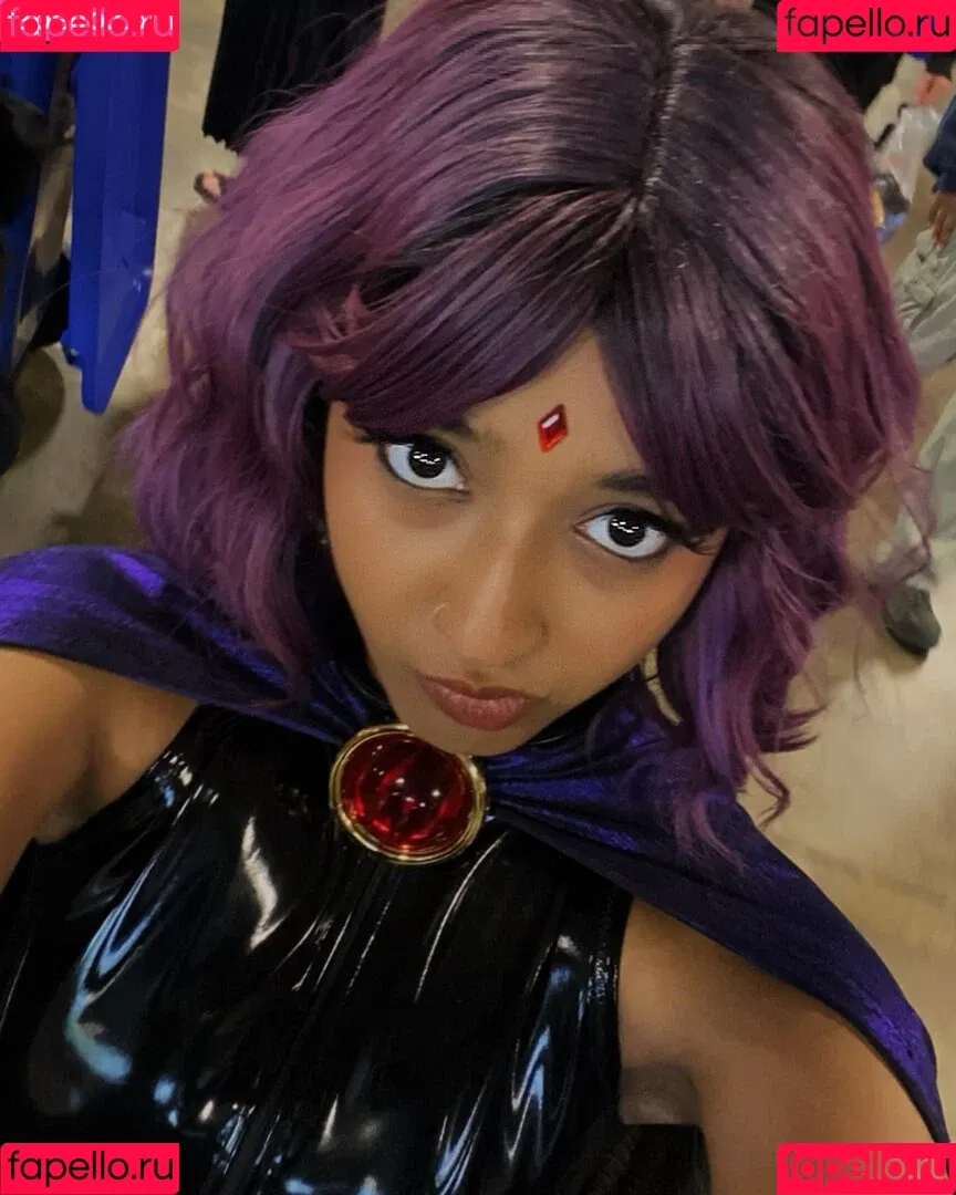 Maitreyi Ramakrishnan Onlyfans Photo Gallery 