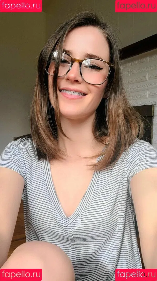 emmabarbyy Onlyfans Photo Gallery 