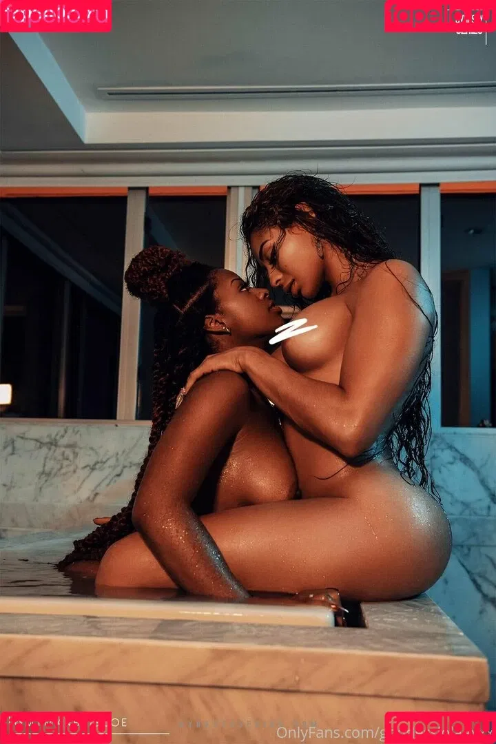 goddesslolaaxxx Onlyfans Photo Gallery 